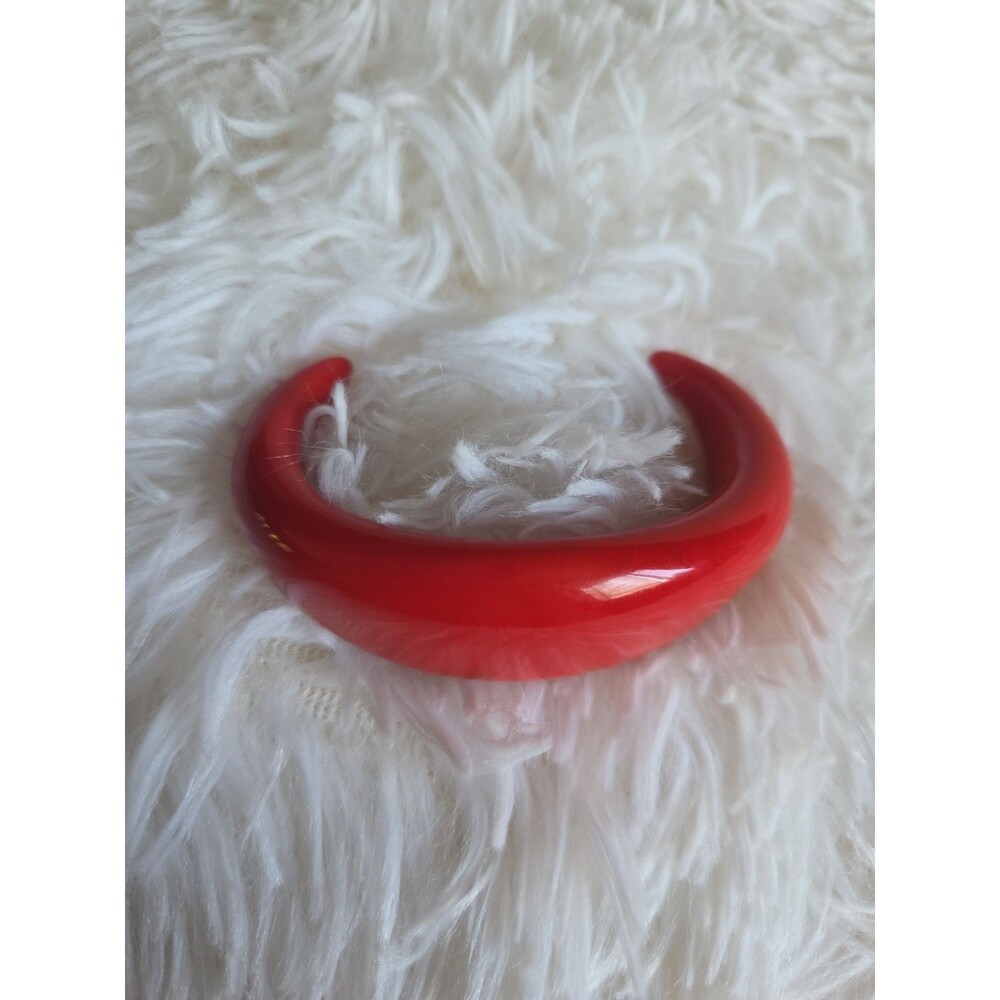 Vintage  Resin  Cuff Bracelet Red
